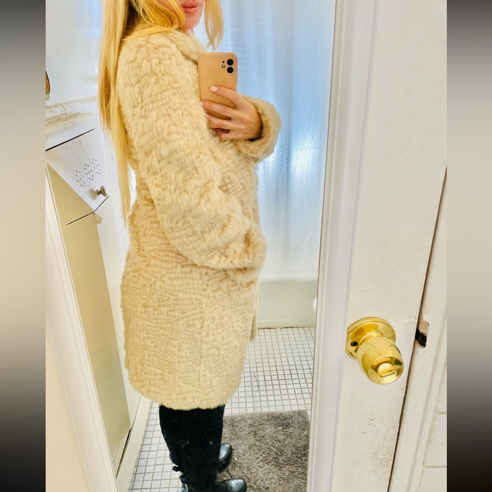 Fur coat only worne it once brand new .. Karl Lagerfeld